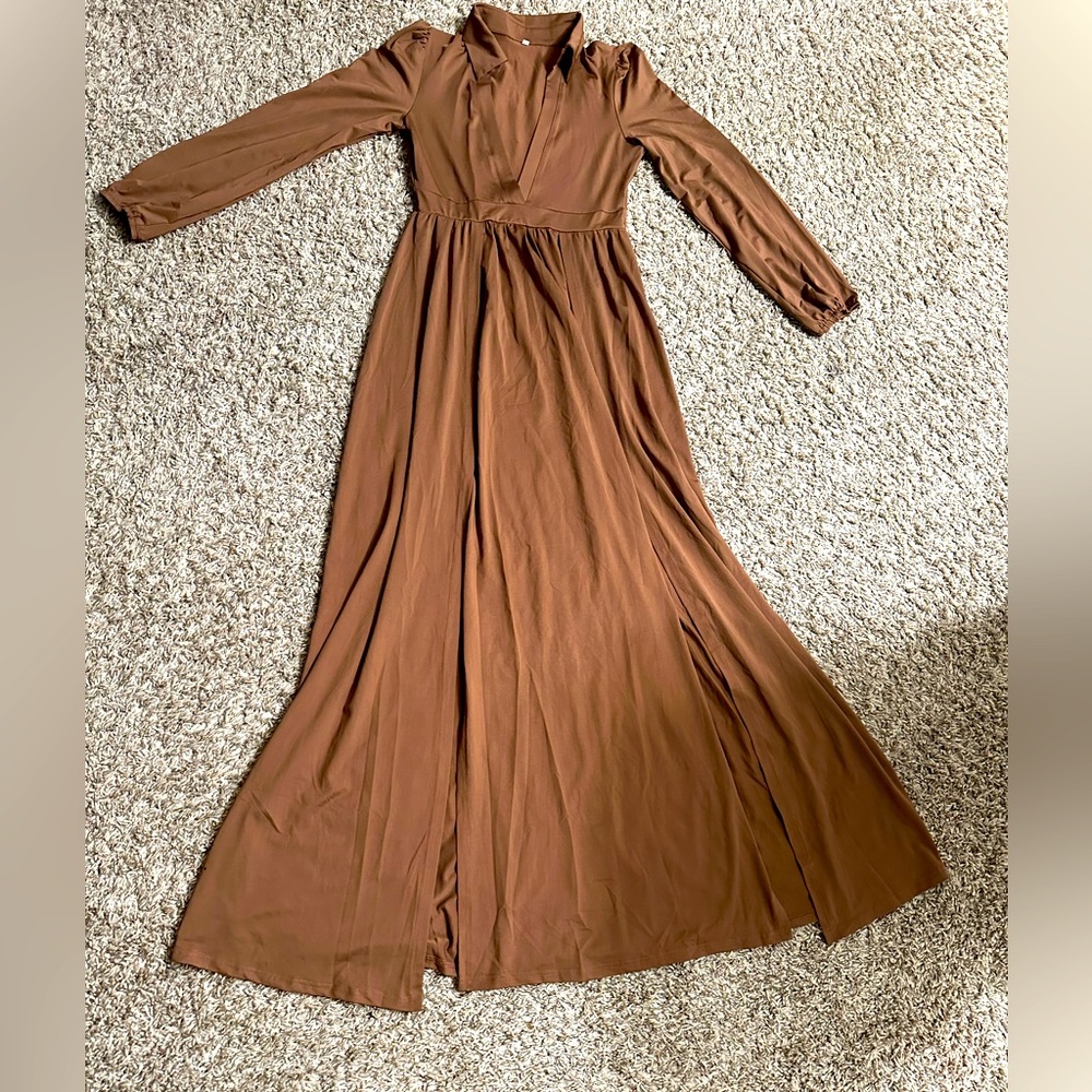 NWOT LONG BROWN DRESS WITH DOUBLE THIGH SPLITS